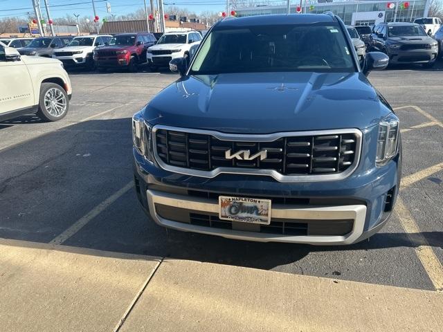 used 2023 Kia Telluride car, priced at $35,995