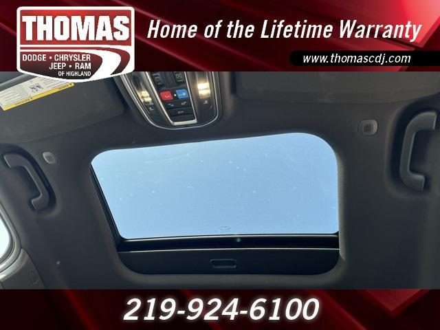 new 2025 Jeep Grand Cherokee L car, priced at $42,798