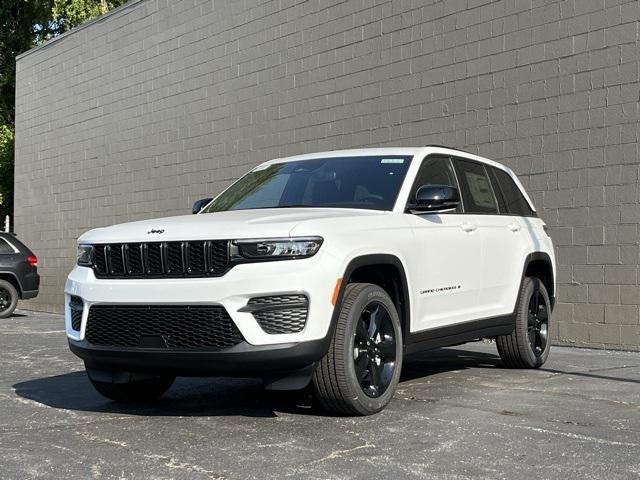 new 2024 Jeep Grand Cherokee car, priced at $41,631