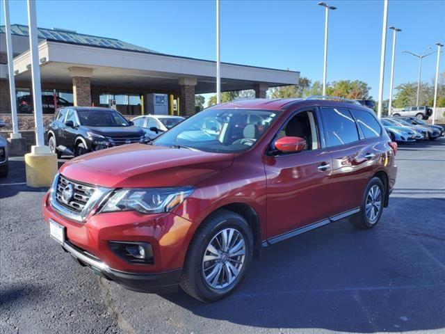 used 2020 Nissan Pathfinder car, priced at $17,500