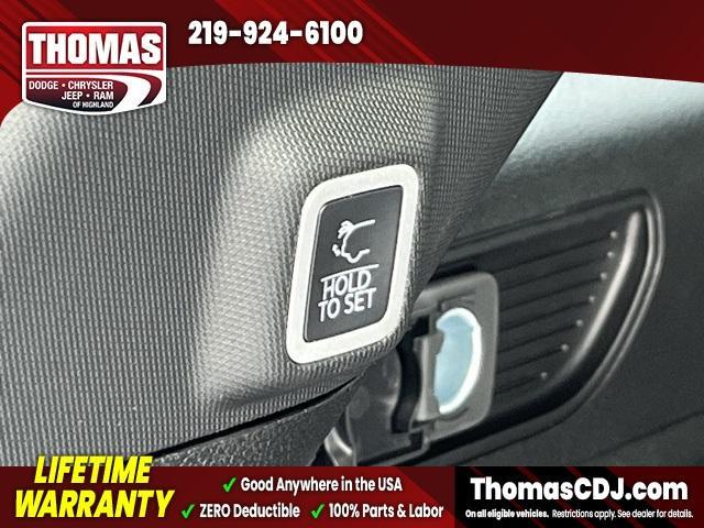 new 2025 Jeep Grand Cherokee car, priced at $41,078