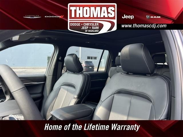 new 2025 Jeep Grand Cherokee L car, priced at $51,317