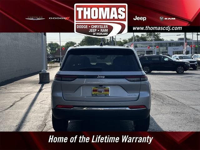 new 2025 Jeep Grand Cherokee car, priced at $48,407