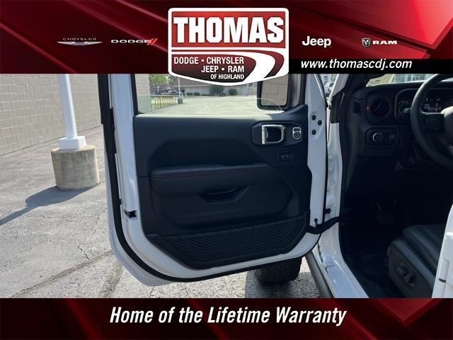 new 2025 Jeep Wrangler car, priced at $65,622