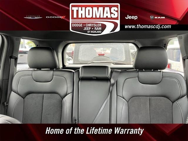 new 2025 Jeep Grand Cherokee car, priced at $44,989