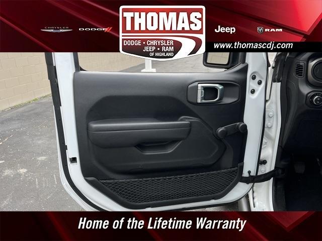 used 2022 Jeep Gladiator car, priced at $31,000