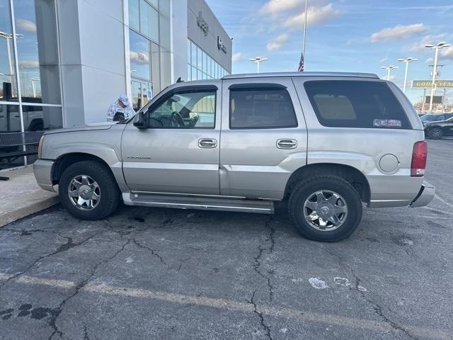 used 2006 Cadillac Escalade car, priced at $5,995