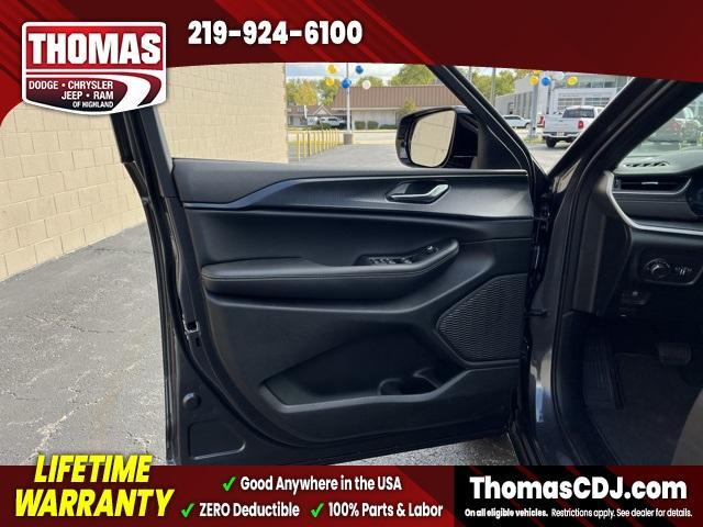 new 2025 Jeep Grand Cherokee L car, priced at $43,345