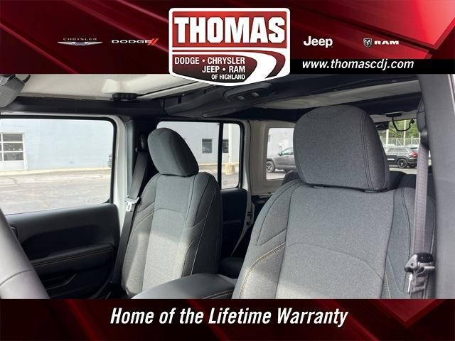 new 2025 Jeep Wrangler car, priced at $49,250
