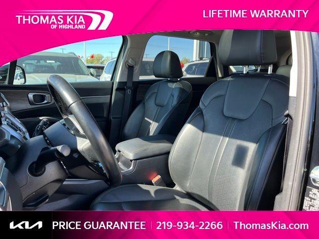 used 2022 Kia Sorento car, priced at $25,635