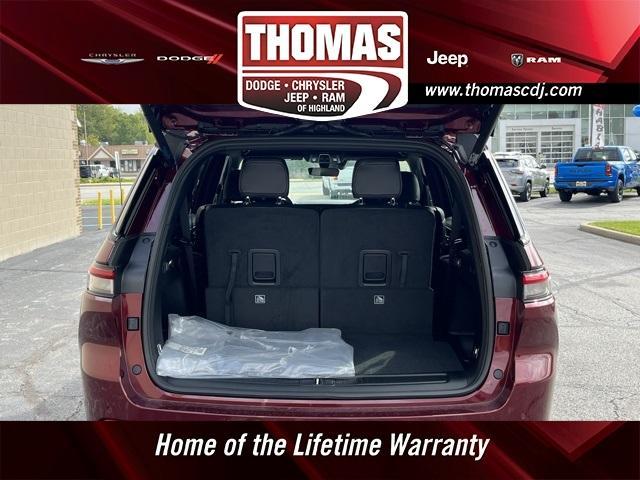 new 2025 Jeep Grand Cherokee L car, priced at $41,372