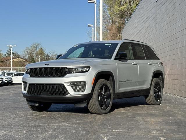 new 2024 Jeep Grand Cherokee car, priced at $41,693