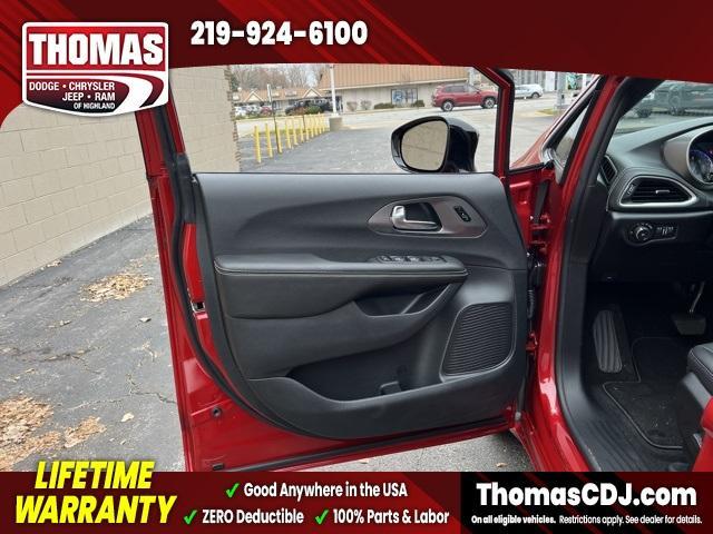 new 2026 Chrysler Pacifica car, priced at $43,256