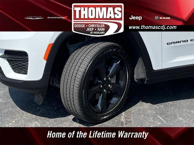 used 2024 Jeep Grand Cherokee car, priced at $37,495