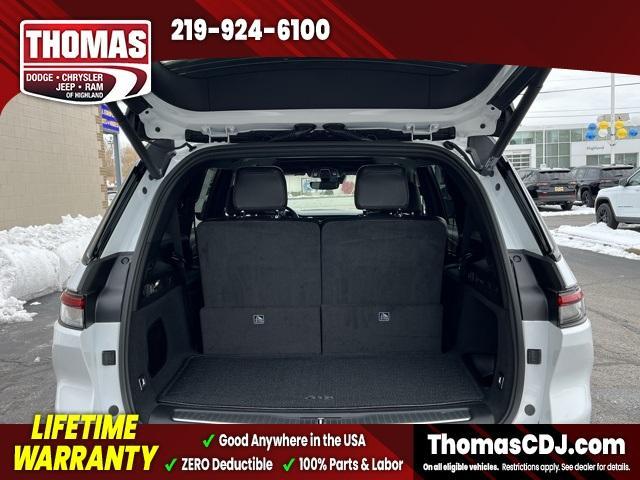 new 2025 Jeep Grand Cherokee L car, priced at $57,524