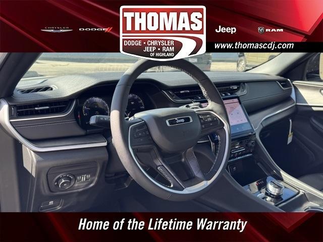 new 2025 Jeep Grand Cherokee car, priced at $45,740