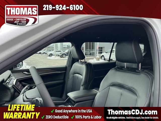 new 2025 Jeep Grand Cherokee L car, priced at $42,477