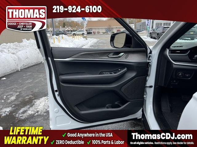 new 2025 Jeep Grand Cherokee L car, priced at $42,477