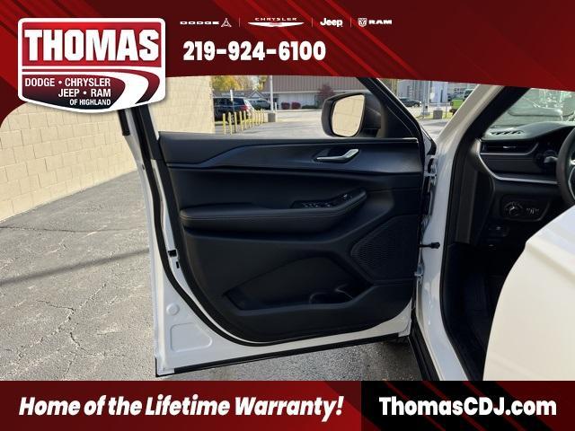 new 2025 Jeep Grand Cherokee L car, priced at $37,483