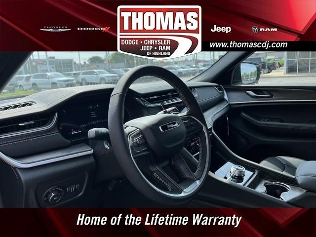 new 2025 Jeep Grand Cherokee car, priced at $45,845