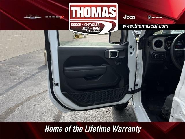 new 2025 Jeep Wrangler car, priced at $37,495
