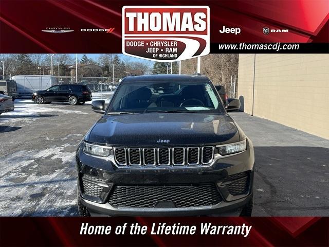 used 2022 Jeep Grand Cherokee car, priced at $35,500