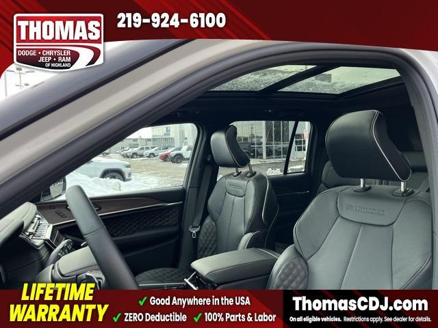 new 2025 Jeep Grand Cherokee car, priced at $53,566