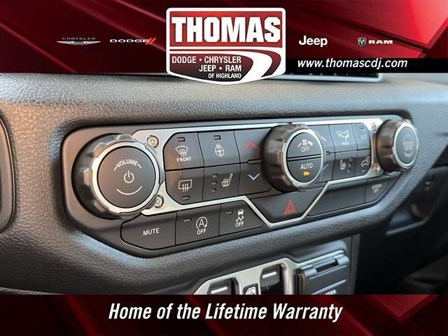 new 2025 Jeep Wrangler car, priced at $56,280