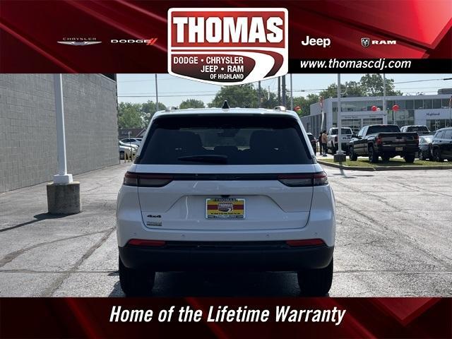 new 2025 Jeep Grand Cherokee car, priced at $41,115