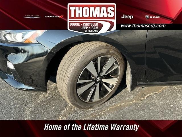 used 2021 Nissan Altima car, priced at $25,000