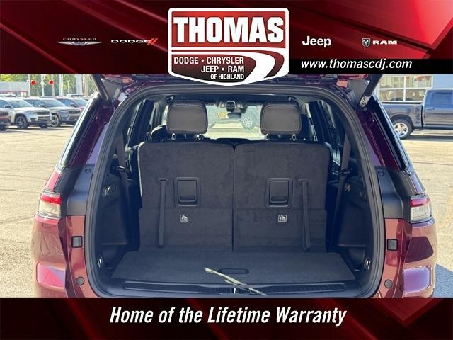 new 2025 Jeep Grand Cherokee L car, priced at $44,648