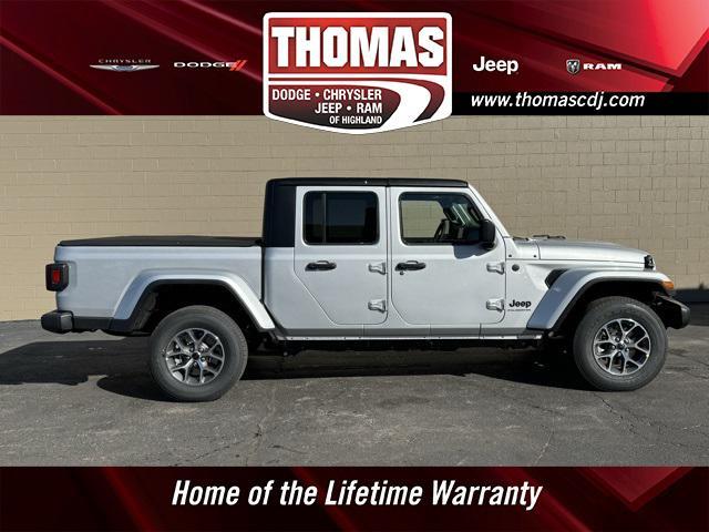 new 2024 Jeep Gladiator car, priced at $45,138