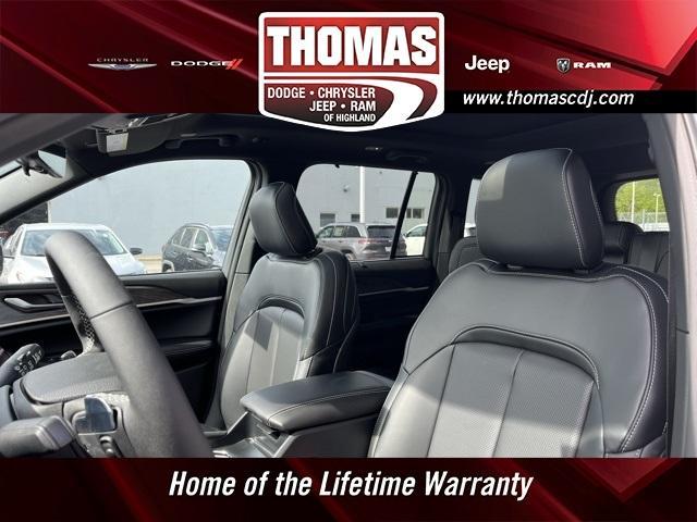 new 2025 Jeep Grand Cherokee car, priced at $52,696