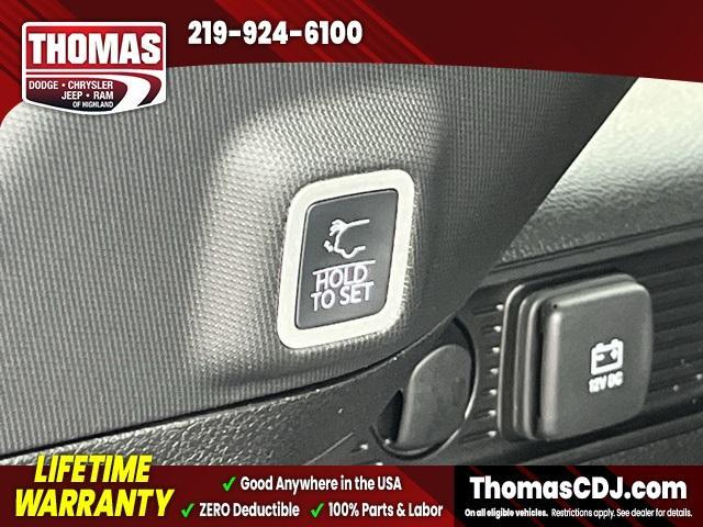 new 2025 Jeep Grand Cherokee car, priced at $43,759