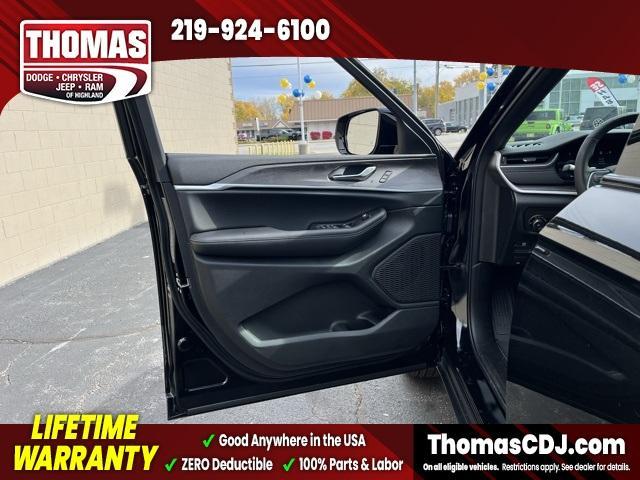 new 2025 Jeep Grand Cherokee car, priced at $43,759