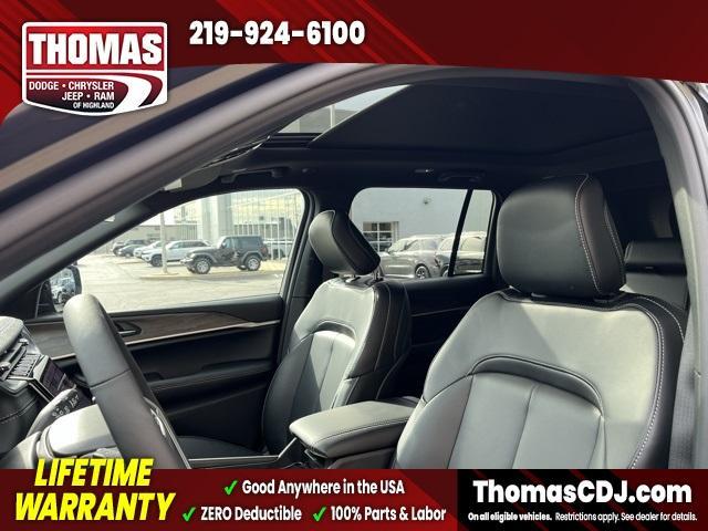 new 2025 Jeep Grand Cherokee car, priced at $43,759