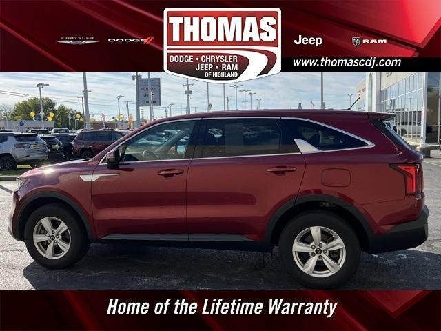 used 2021 Kia Sorento car, priced at $21,348