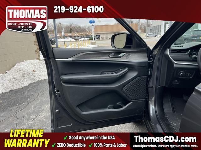 new 2025 Jeep Grand Cherokee L car, priced at $51,642