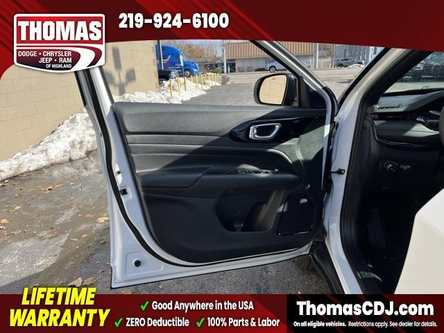 new 2026 Jeep Compass car, priced at $33,298