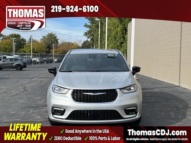 new 2026 Chrysler Pacifica car, priced at $38,662