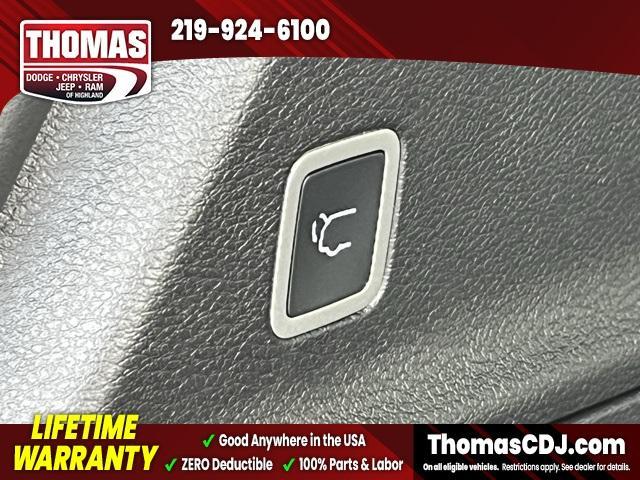 new 2026 Chrysler Pacifica car, priced at $38,662