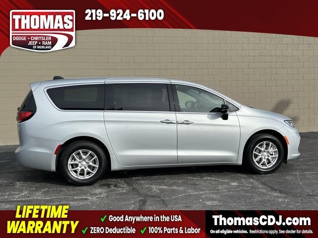 new 2026 Chrysler Pacifica car, priced at $38,662