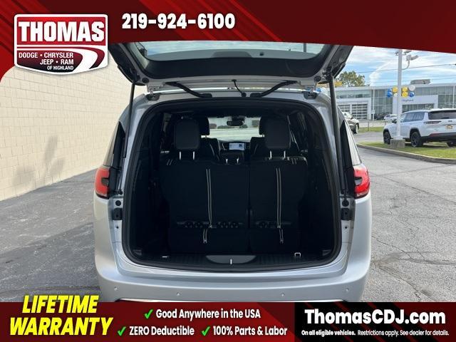 new 2026 Chrysler Pacifica car, priced at $38,662