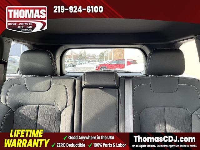 new 2025 Jeep Grand Cherokee car, priced at $37,584