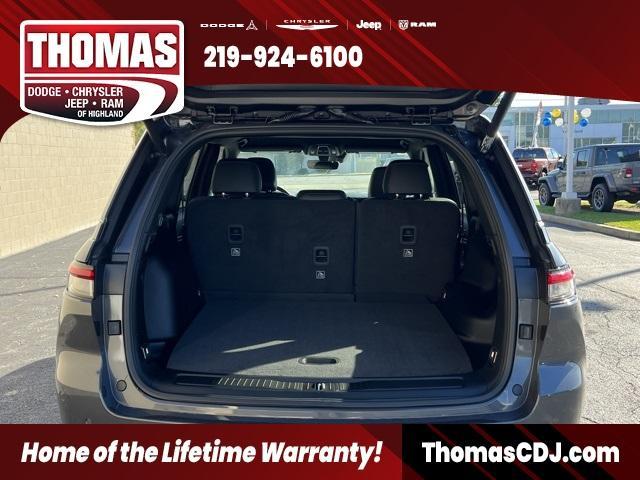 new 2025 Jeep Grand Cherokee car, priced at $41,420