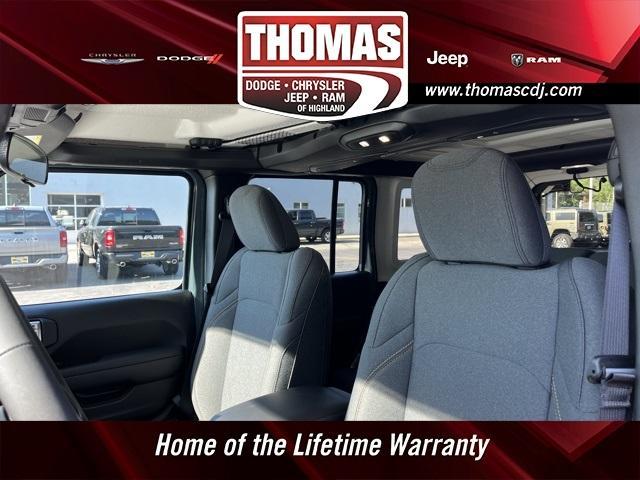 new 2025 Jeep Wrangler car, priced at $45,899