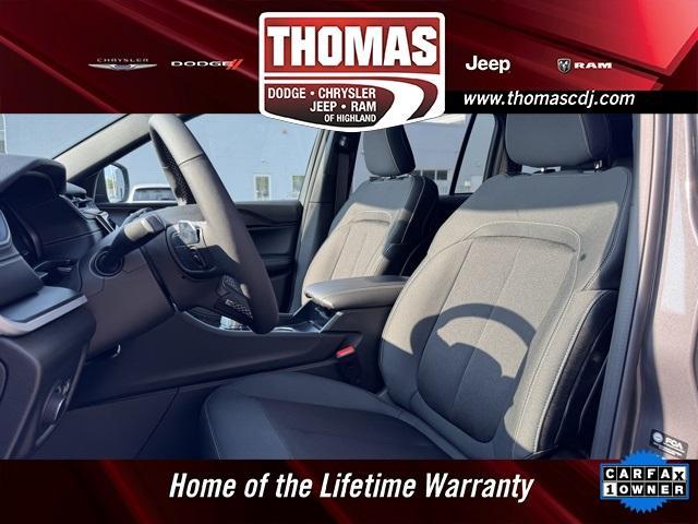 used 2025 Jeep Grand Cherokee car, priced at $39,535