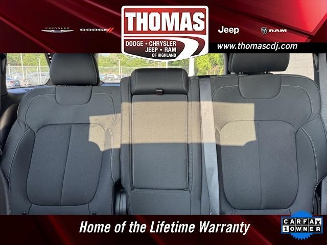 used 2025 Jeep Grand Cherokee car, priced at $39,535