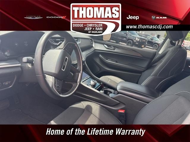 used 2023 Jeep Grand Cherokee car, priced at $31,475