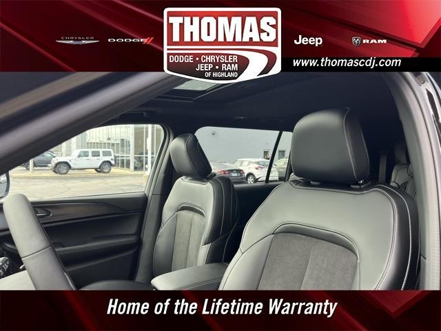 new 2025 Jeep Grand Cherokee L car, priced at $44,035